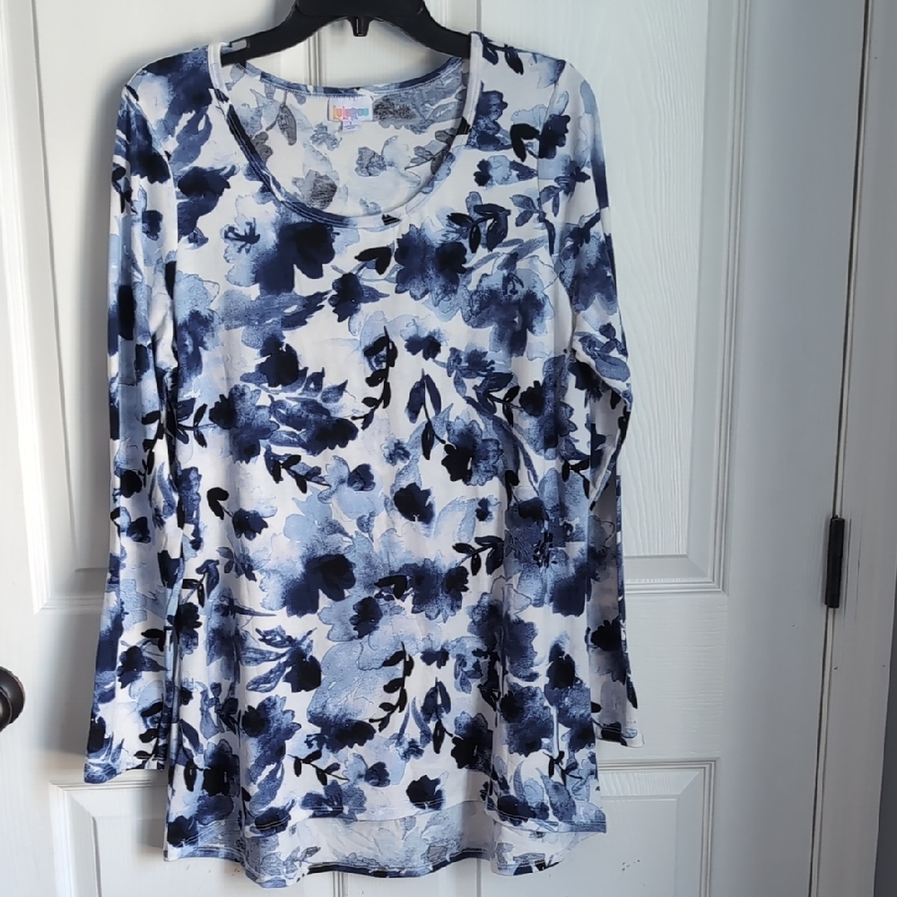 LuLaRoe Blue and White Floral Long Sleeve Top
